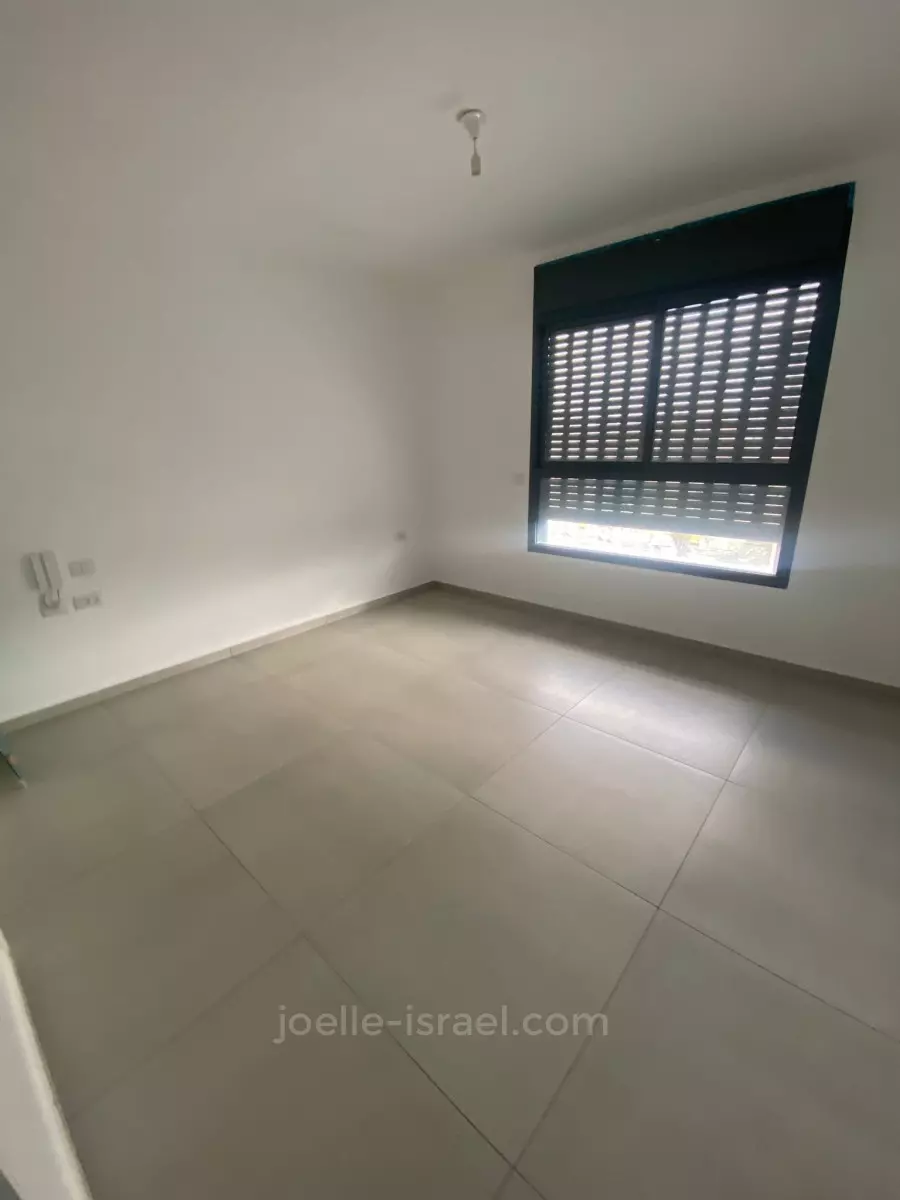 Apartment 4 rooms Netanya City center 316-IBL-1652