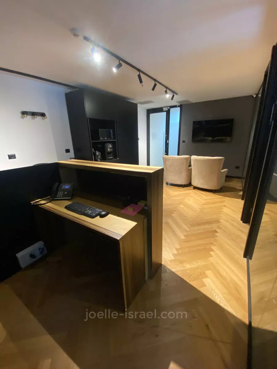 Offices 5 rooms Netanya City center 316-IBL-1658