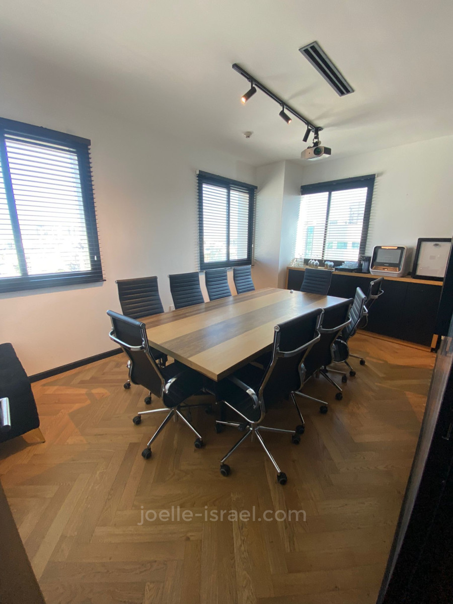 Offices 5 Rooms Netanya City center 316-IBL-1659