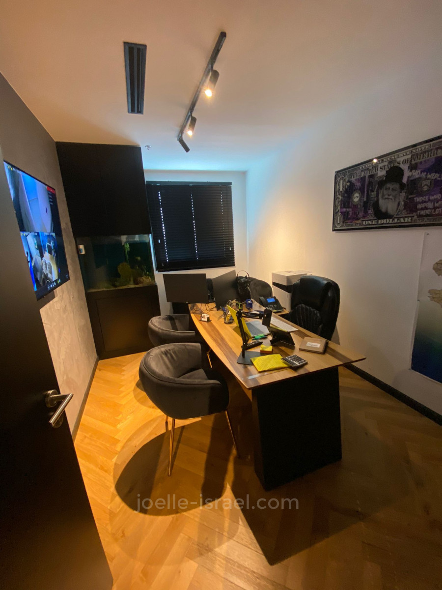 Offices 5 Rooms Netanya City center 316-IBL-1660