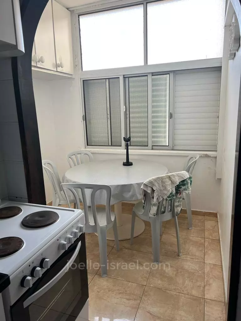 Apartment 4 rooms Netanya Kikar 316-IBL-1662