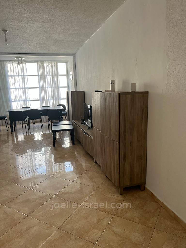 Apartment 4 Rooms Netanya Kikar 316-IBL-1662