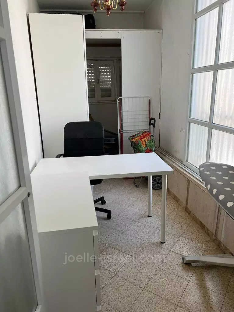 Apartment 4 rooms Netanya Kikar 316-IBL-1662