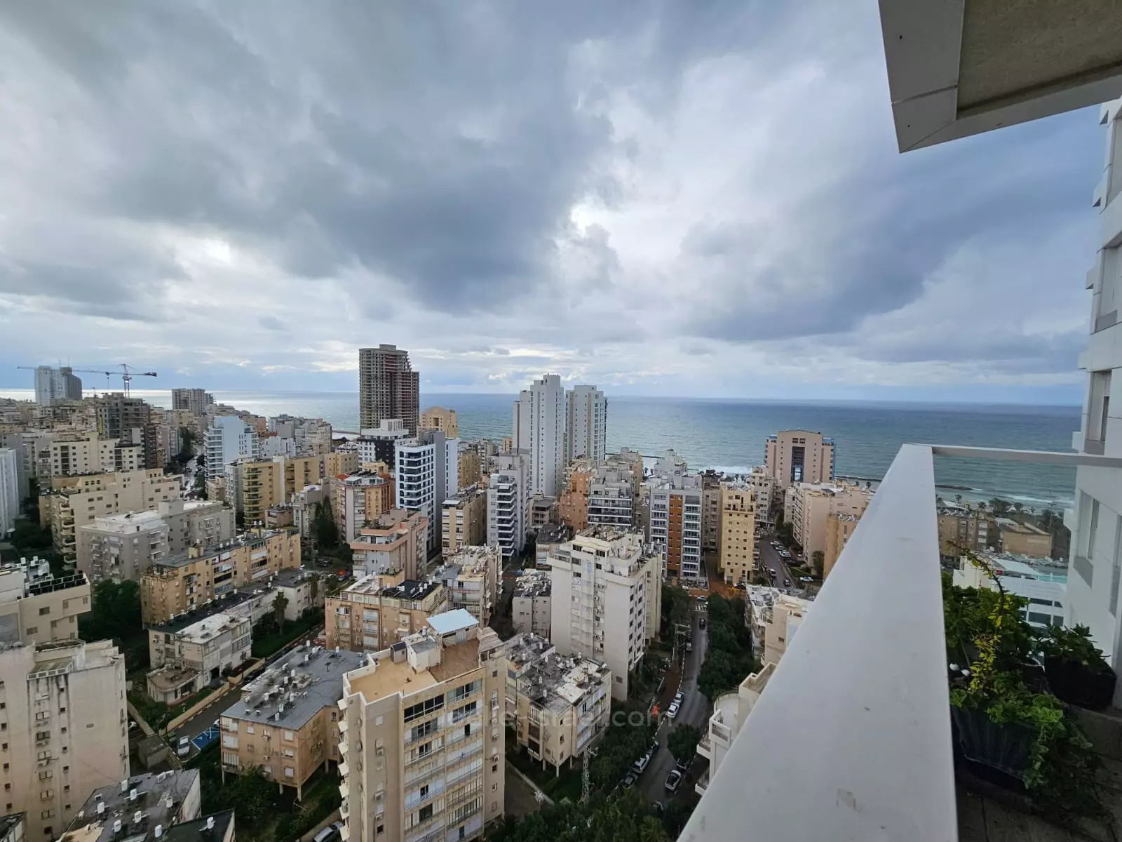 Apartment 3 rooms Netanya Kikar 316-IBL-1664