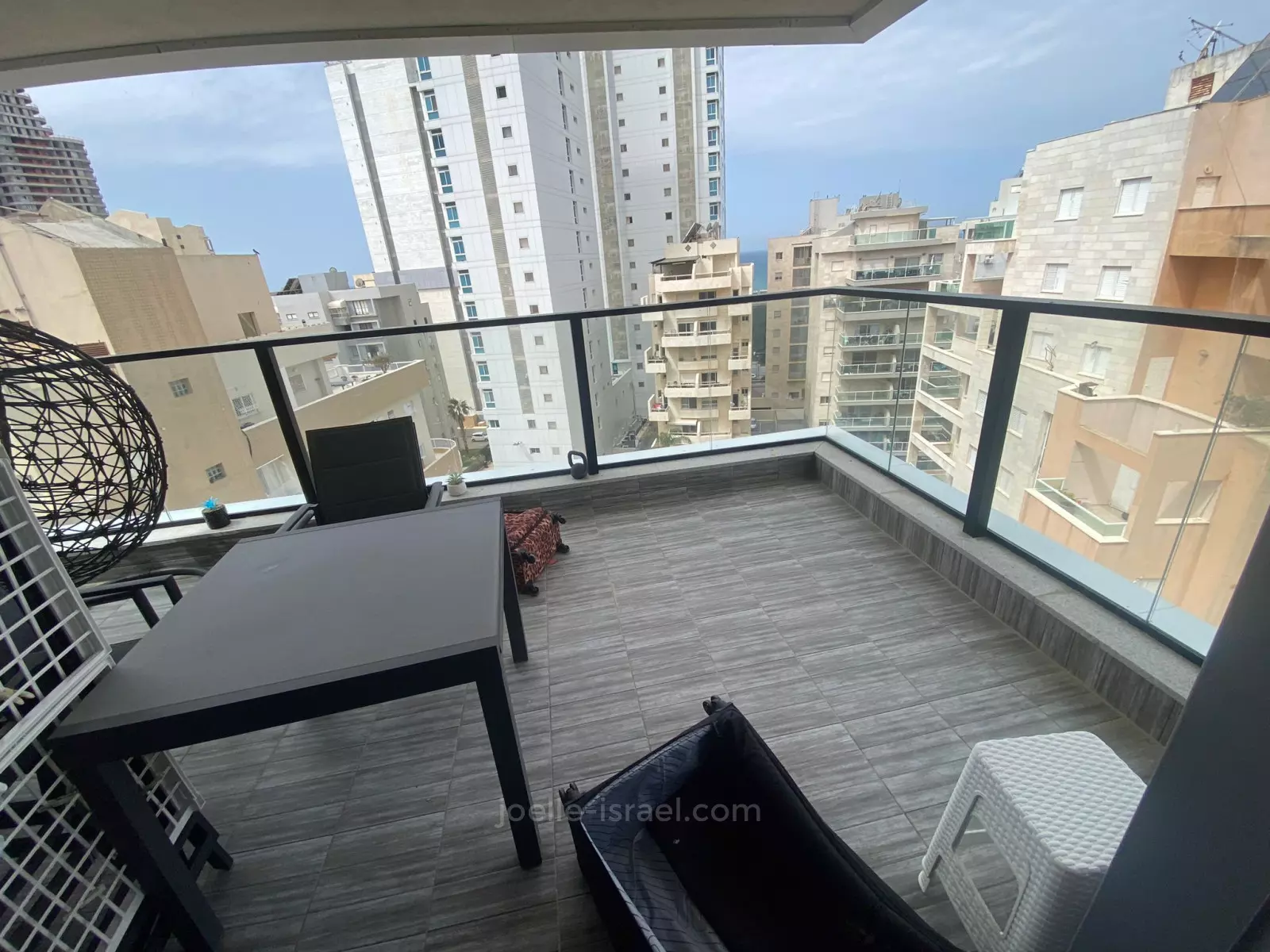 Apartment 5 rooms Netanya Kikar 316-IBL-1678