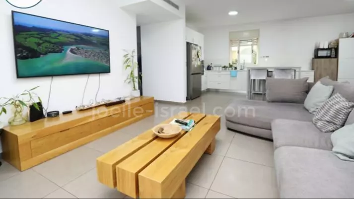 Apartment 5 rooms Netanya City center 316-IBL-1684