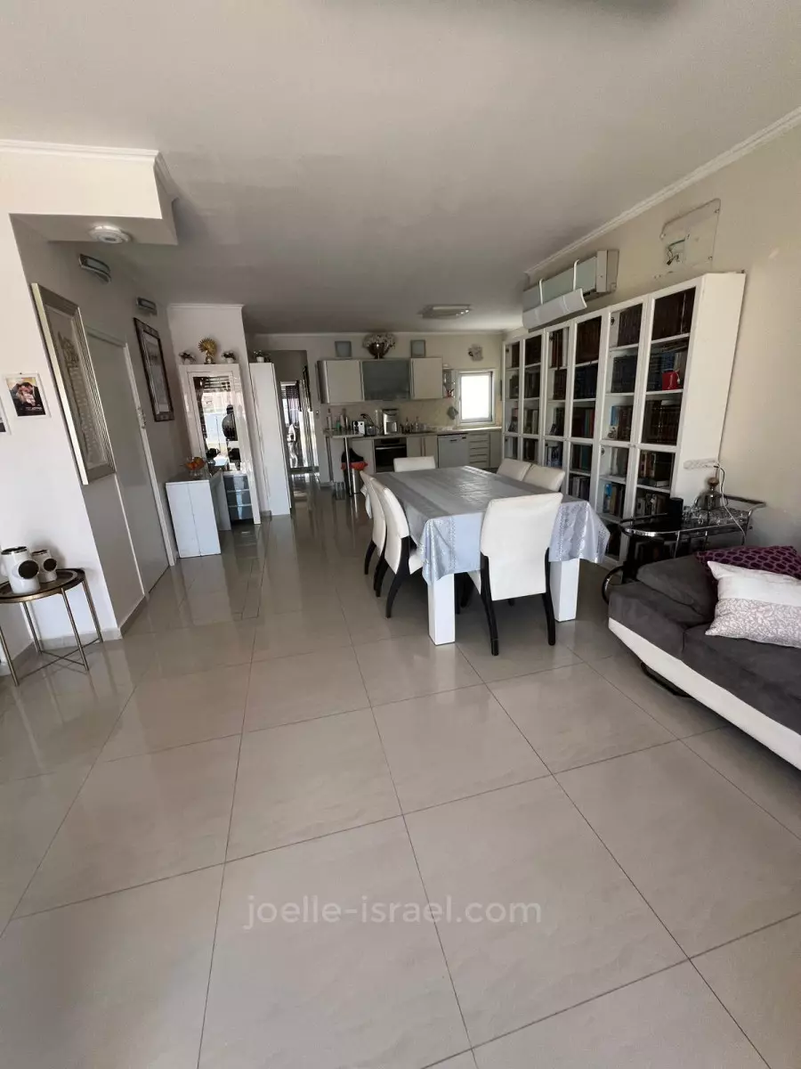 Penthouse 5 Rooms Netanya City center 316-IBL-1689