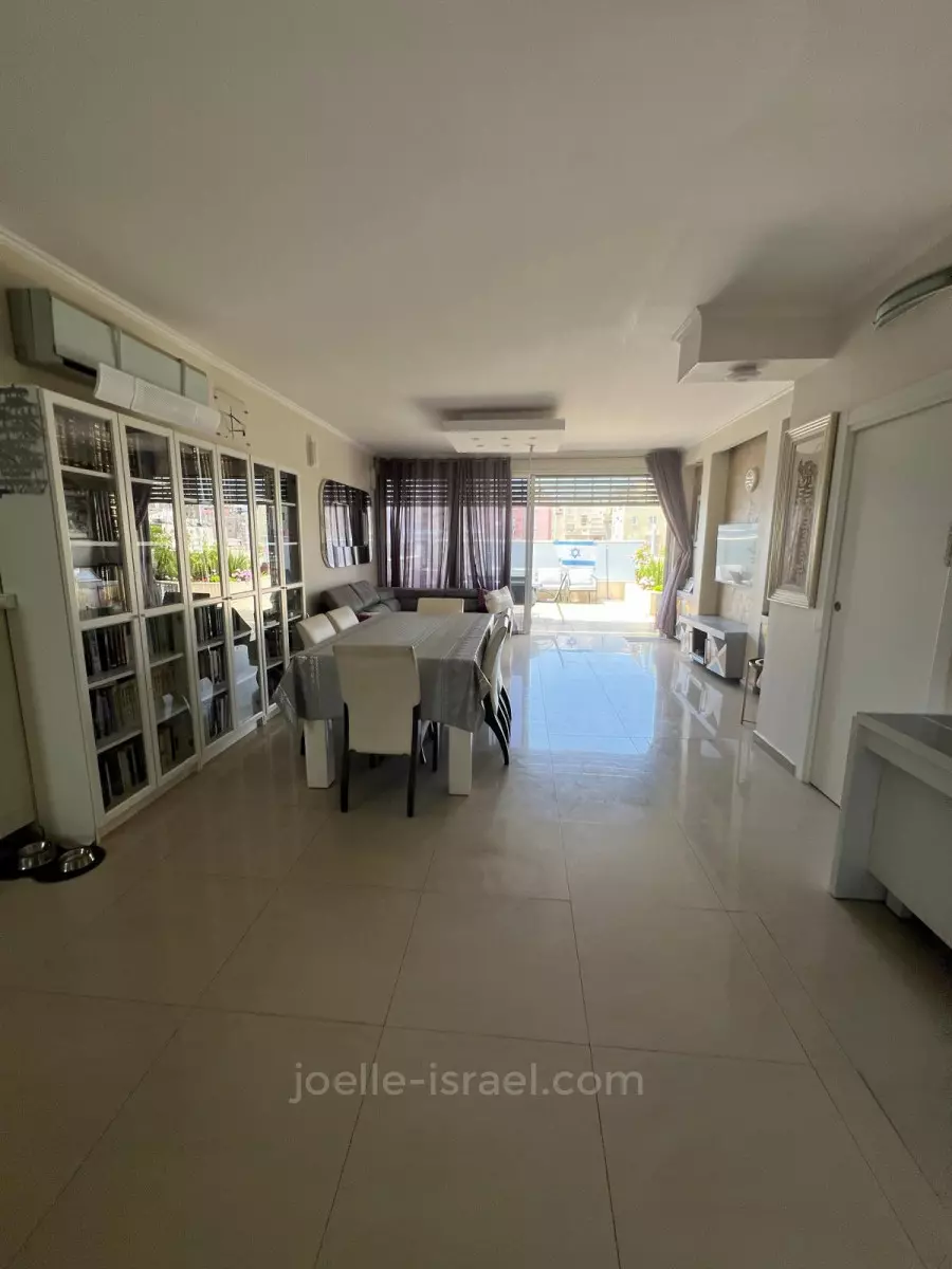 Penthouse 5 Rooms Netanya City center 316-IBL-1689