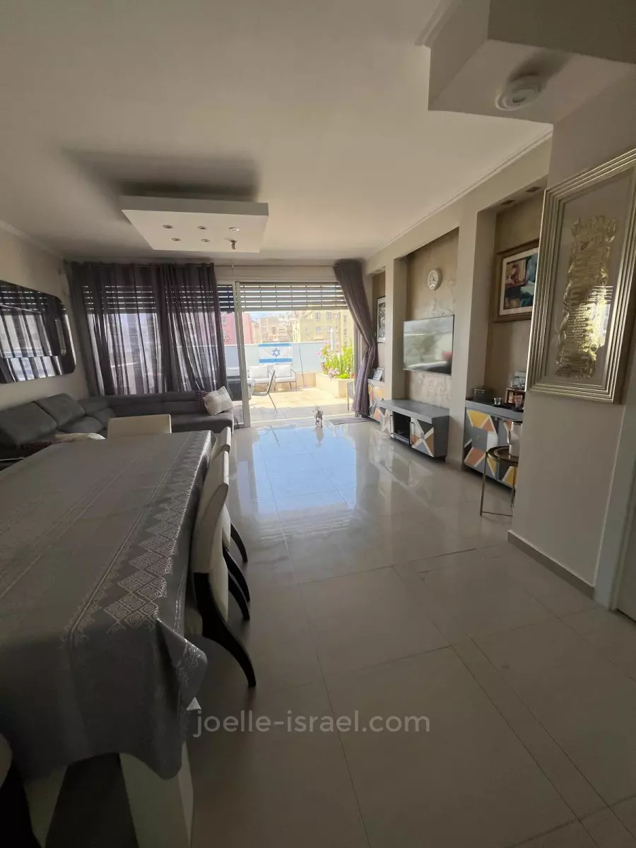 Penthouse 5 Rooms Netanya City center 316-IBL-1689