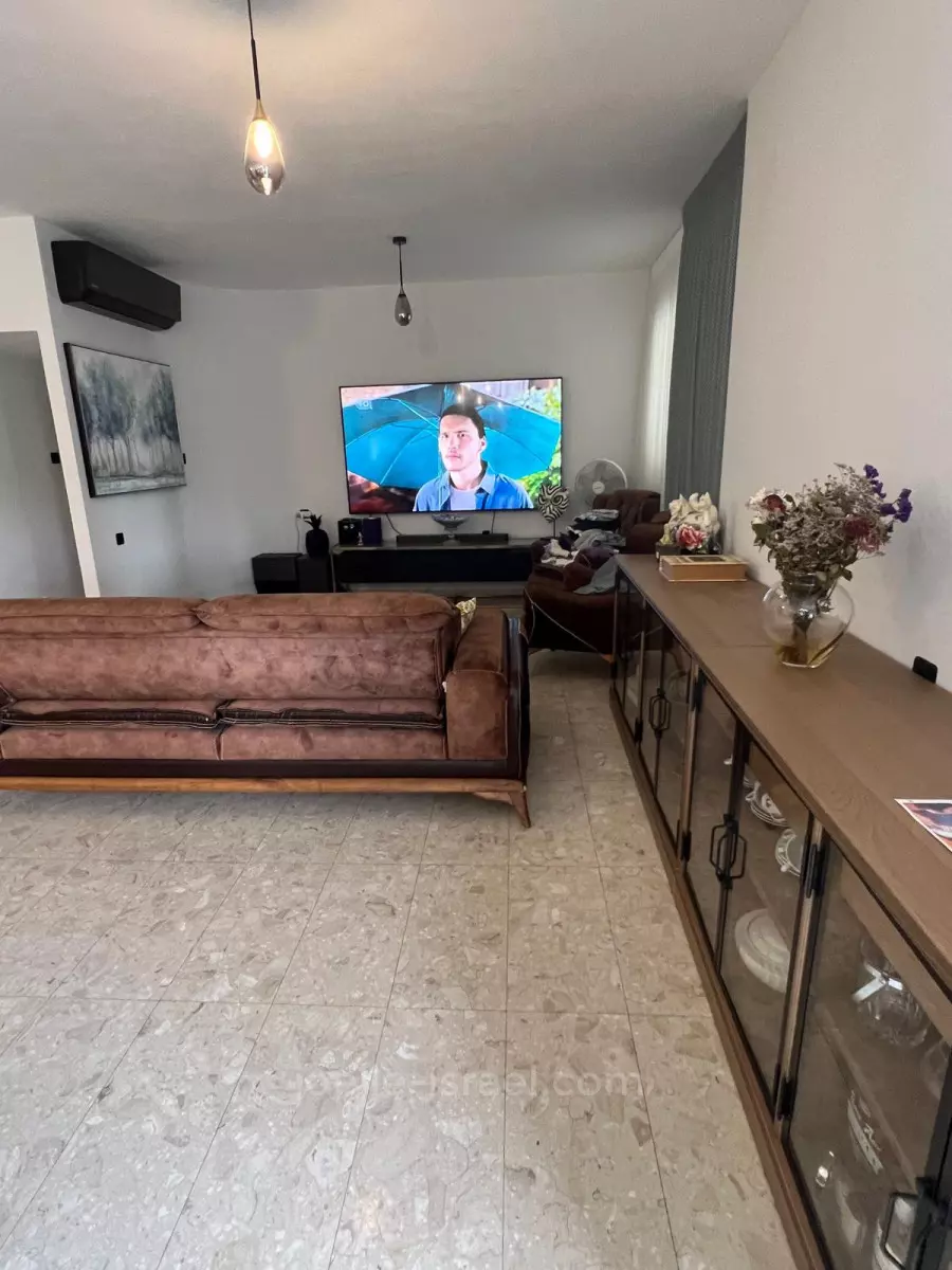 Apartment 5 Rooms Netanya City center 316-IBL-1690