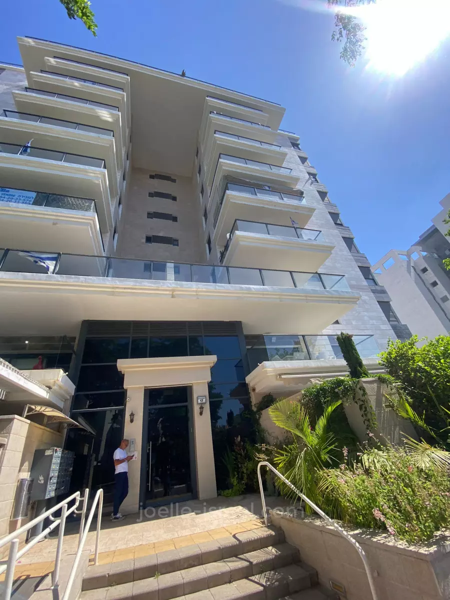 Ground floor 6 Rooms Netanya Agamim 316-IBL-1699