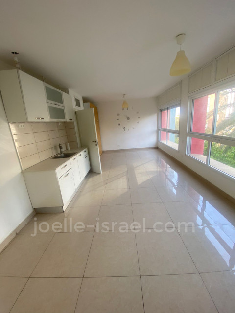 For rent Apartment Netanya