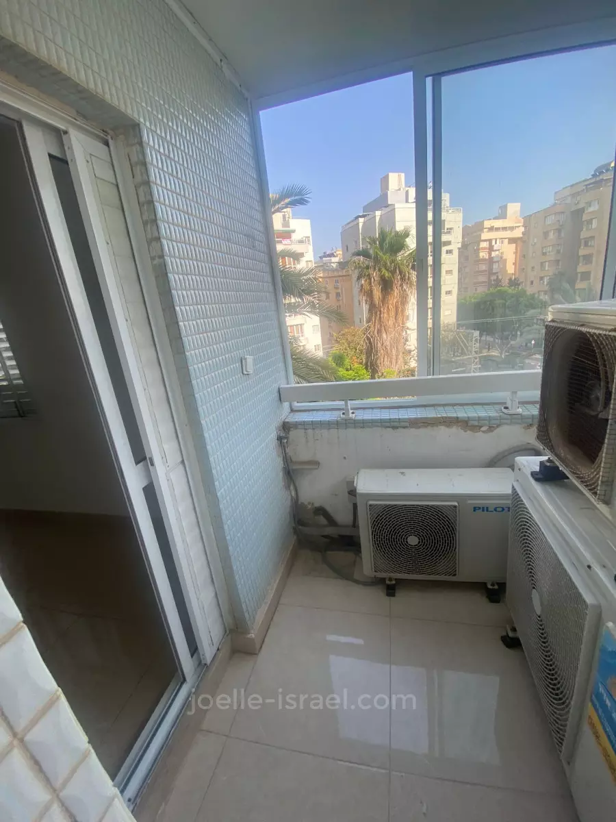 Apartment 3 Rooms Netanya City center 316-IBL-1705