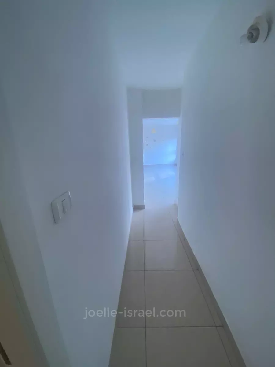 Apartment 3 Rooms Netanya City center 316-IBL-1705