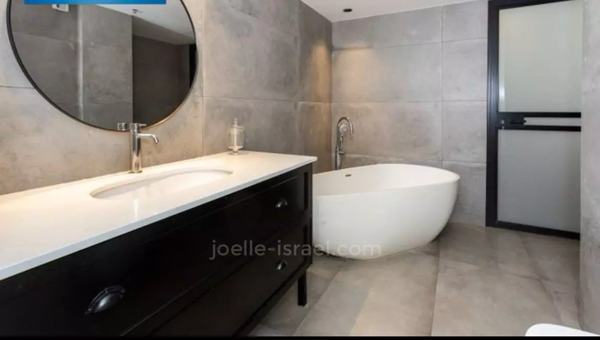 Apartment 5 Rooms Netanya Ir Yamim 316-IBL-1706