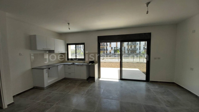 For sale Ground floor Kfar Yona