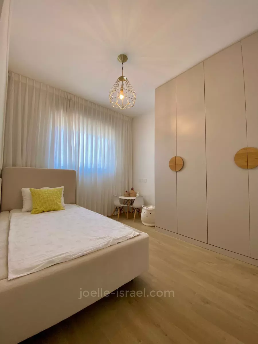 Apartment 5 Rooms Netanya Agamim 316-IBL-1714