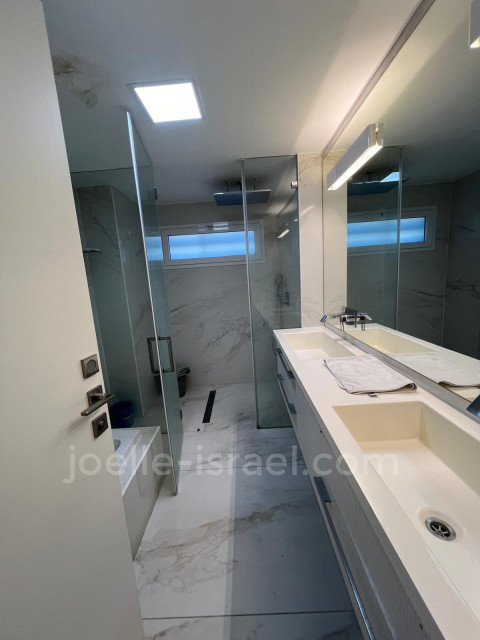 For sale Duplex-Penthouse Netanya