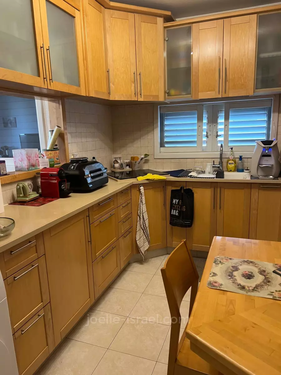 Apartment 4 Rooms Netanya City center 316-IBL-1722