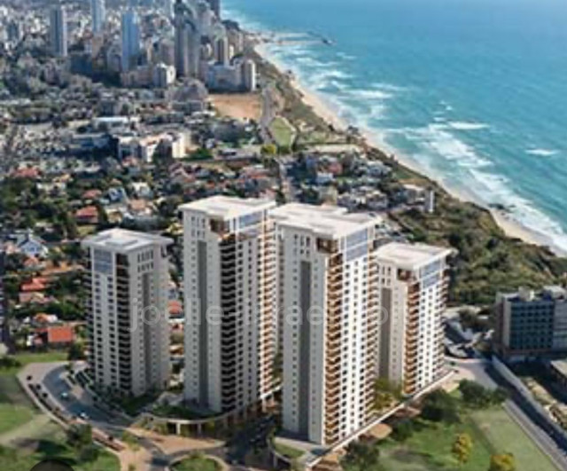 For sale Penthouse Netanya