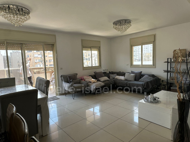 For sale Apartment Netanya