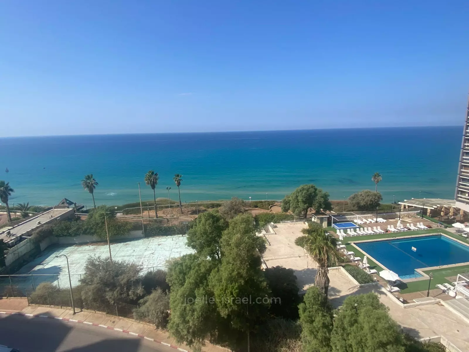 Apartment 4 rooms Netanya Kikar 316-IBL-1746