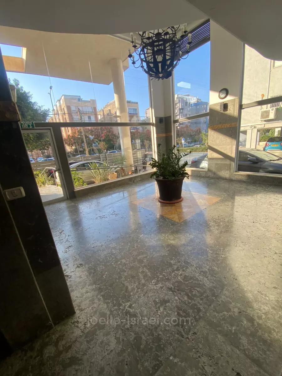 Apartment 4 rooms Netanya City center 316-IBL-1750