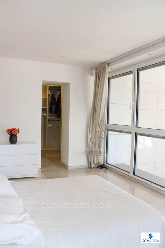Apartment 4 Rooms Tel Aviv Park Tzameret 342-IBL-5977