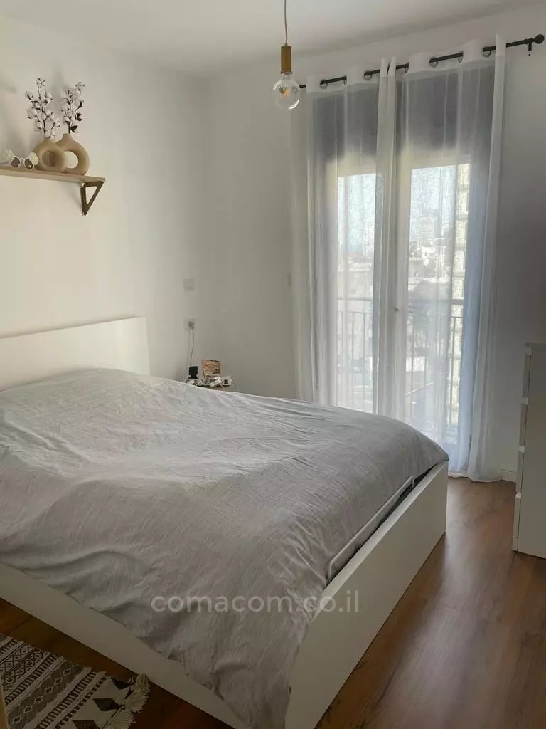 Apartment 3 rooms Tel Aviv Florentine 342-IBL-6168