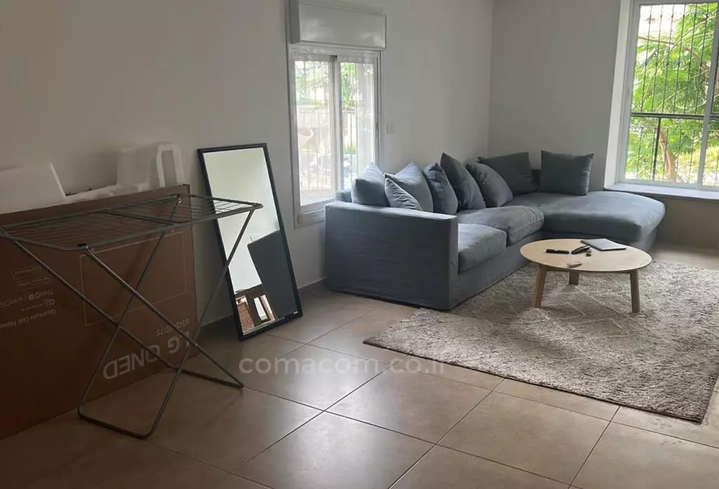 Apartment 2 rooms Tel Aviv City center 342-IBL-6424