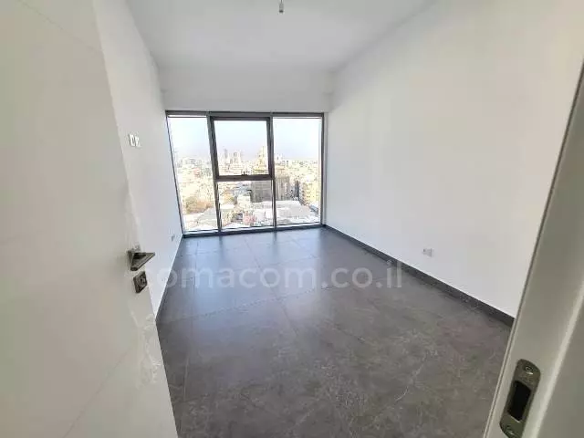 Apartment 4 rooms Tel Aviv Florentine 342-IBL-6447