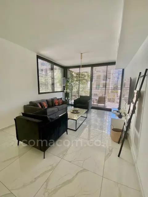 Apartment 3 Rooms Tel Aviv Lev Tel-Aviv 342-IBL-6490