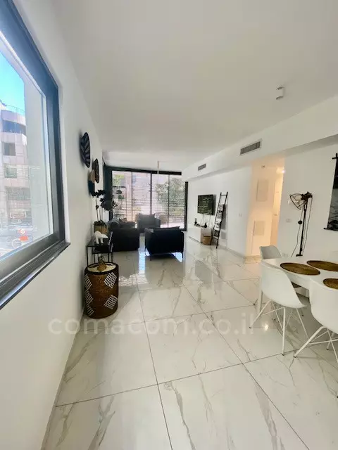 Apartment 3 Rooms Tel Aviv Lev Tel-Aviv 342-IBL-6490