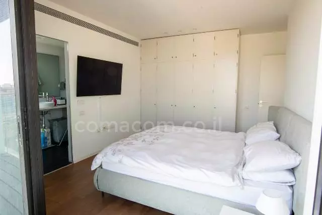 Apartment 3 Rooms Tel Aviv First sea line 342-IBL-6500