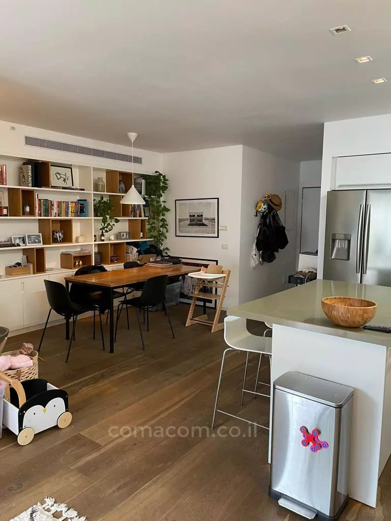 Apartment 3 Rooms Tel Aviv Lev Tel-Aviv 342-IBL-6572