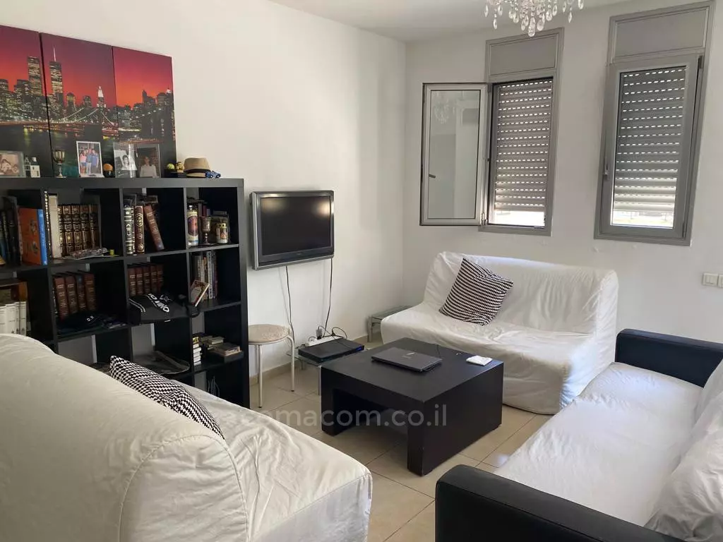 Apartment 3 Rooms Tel Aviv Dizengof 342-IBL-6585