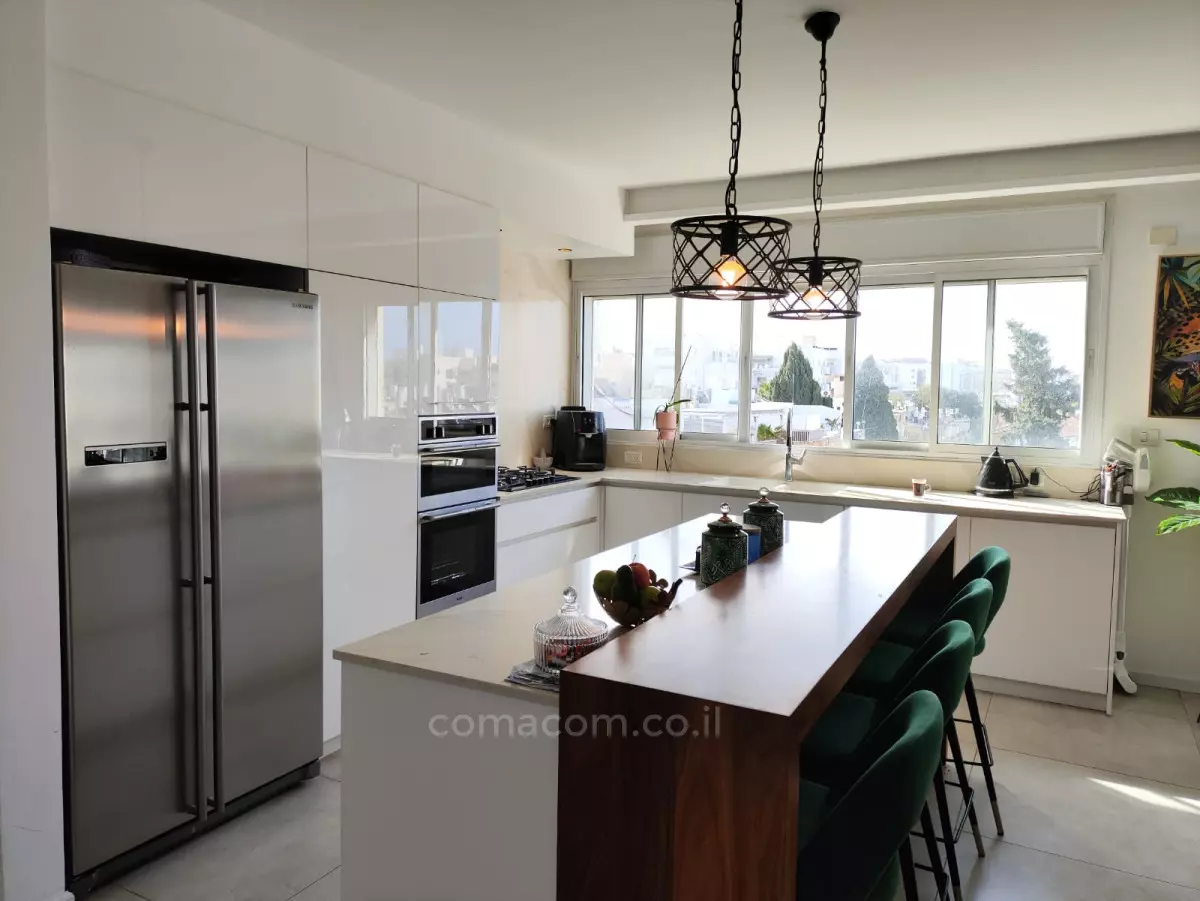 Apartment 5.5 Rooms Bat yam Bat yam 342-IBL-6594