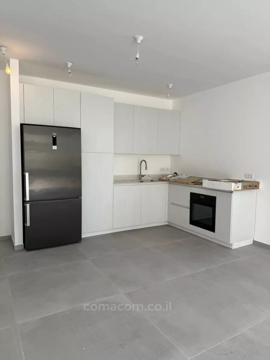 Apartment 4 Rooms Tel Aviv quarter of the sea 342-IBL-6595