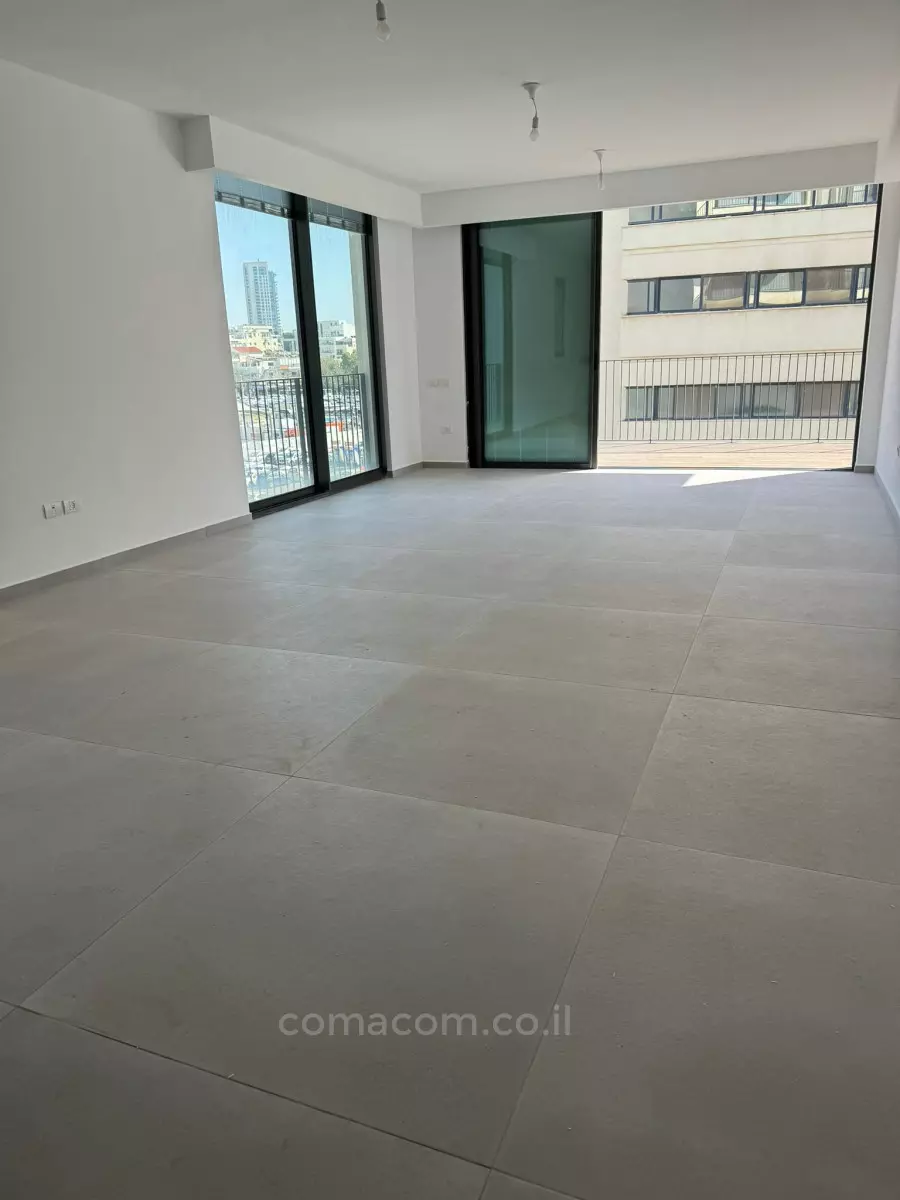 Apartment 4 Rooms Tel Aviv quarter of the sea 342-IBL-6595