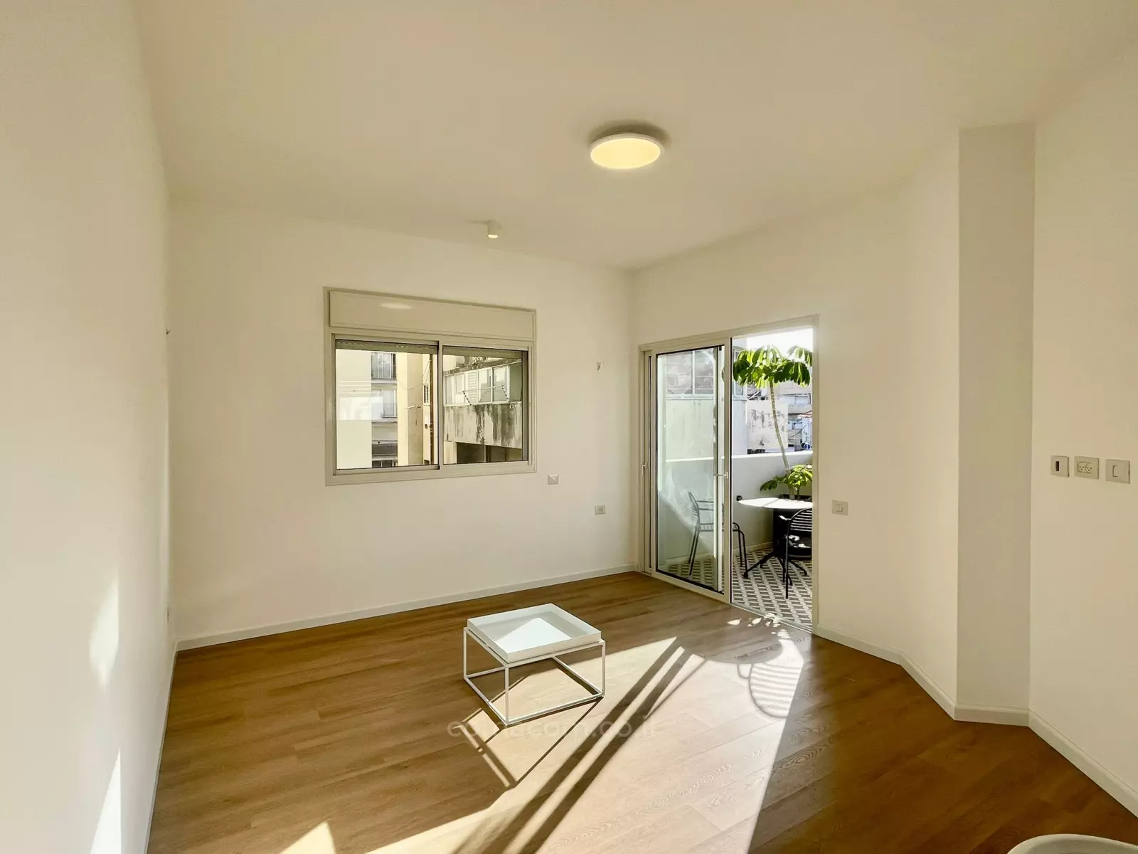 Apartment 3 Rooms Tel Aviv King Georges 342-IBL-6596