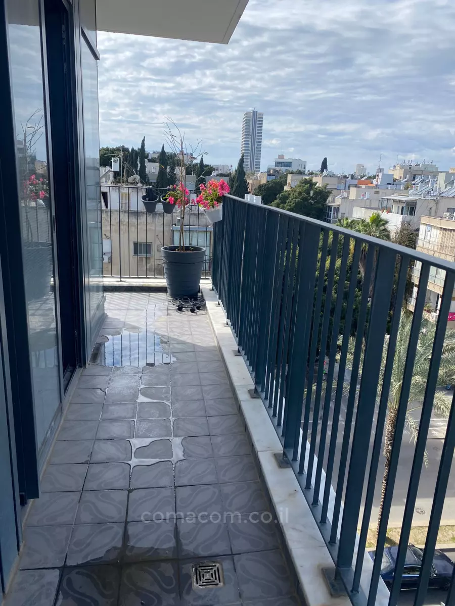 Apartment 4 Rooms Tel Aviv Dizengof 342-IBL-6617