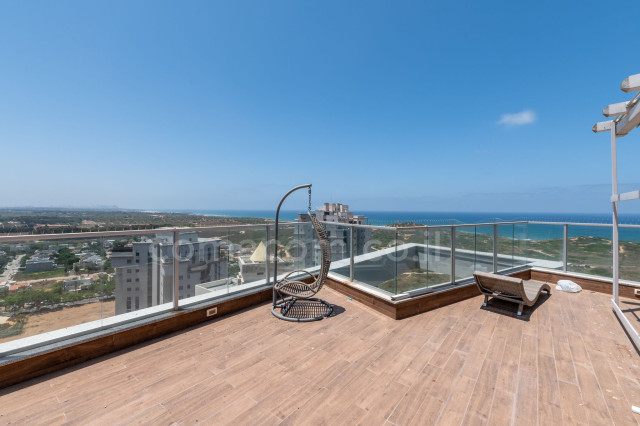 For sale Penthouse Hadera