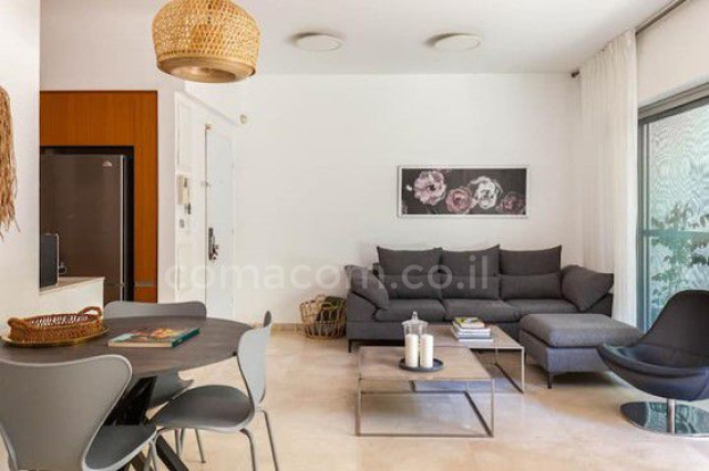 For sale Ground floor Tel Aviv