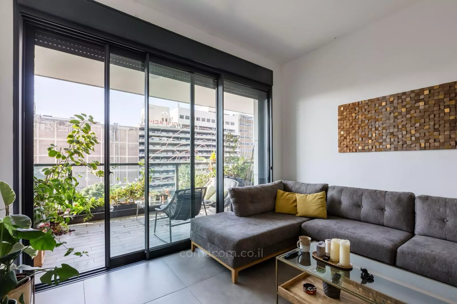 Apartment 4 Rooms Tel Aviv Sarona 342-IBL-6656