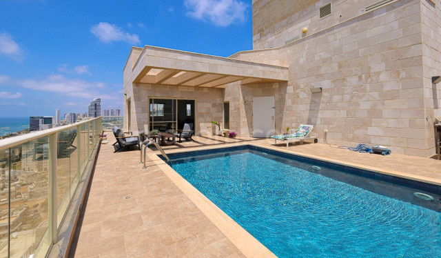 For sale Duplex-Penthouse Netanya