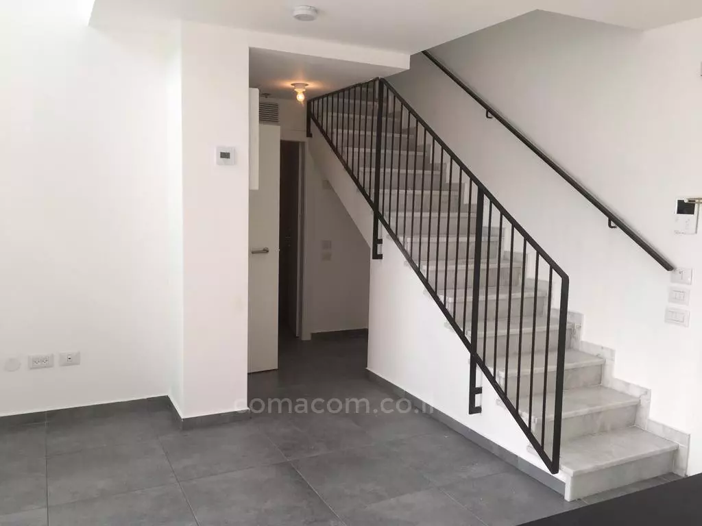 Duplex 4 Rooms Tel Aviv Sarona 342-IBL-6685