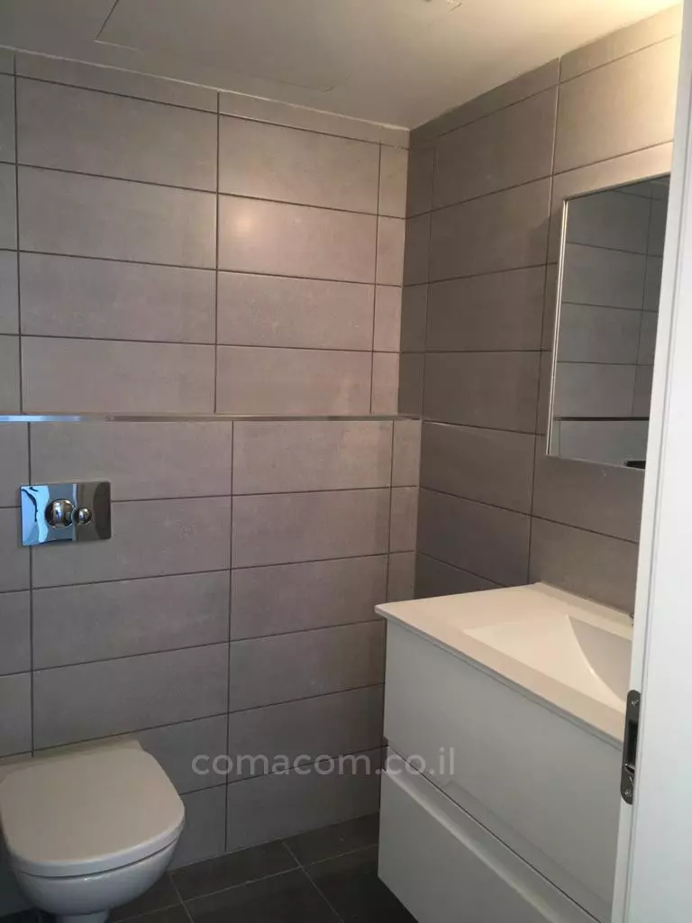 Duplex 4 Rooms Tel Aviv Sarona 342-IBL-6685