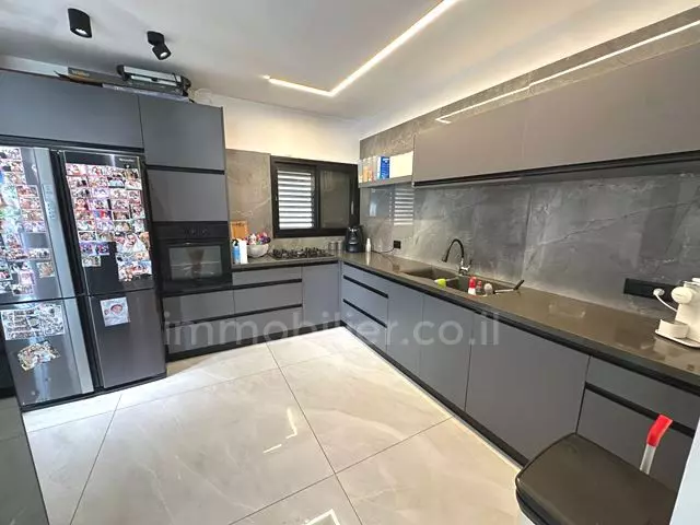 Apartment 4 Rooms Netanya Pardes Hagdoud 342-IBL-6690