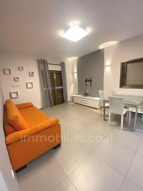 Apartment 3 Rooms Tel Aviv Ben-Yehuda 342-IBL-6693