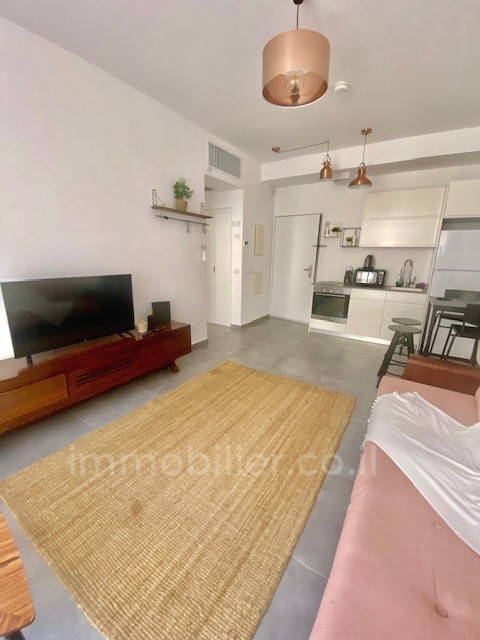 For rent Apartment Tel Aviv